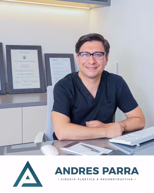 Consultorio moderno del Dr. Andrés Parra en Bogotá