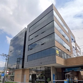 Guadalupe Medical Center - Centro quirúrgico certificado donde opera el Dr. Andrés Parra